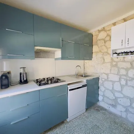 Denize Sifir-otantik Tas Ev * Cesme